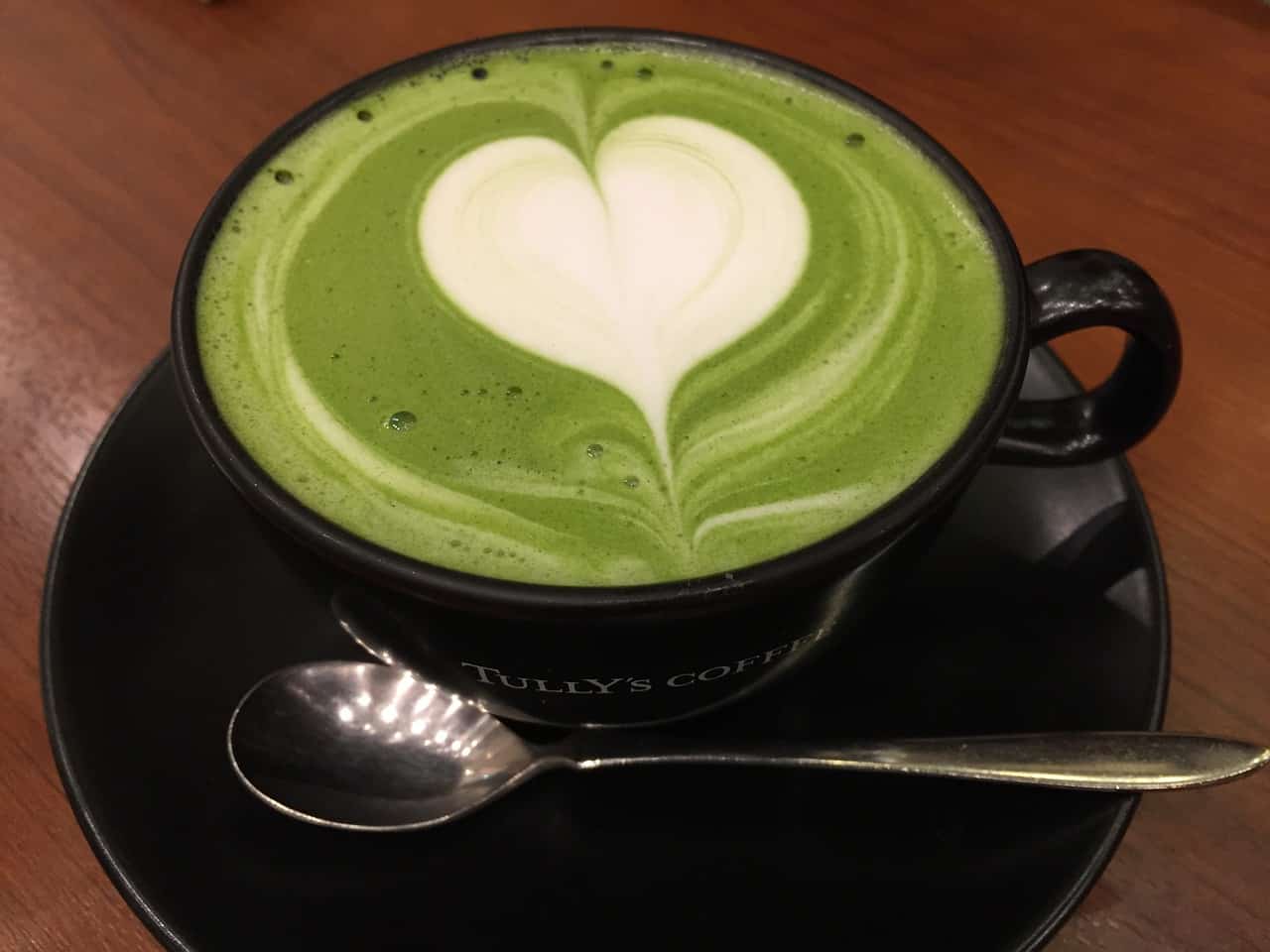 matcha japanese green tea latte